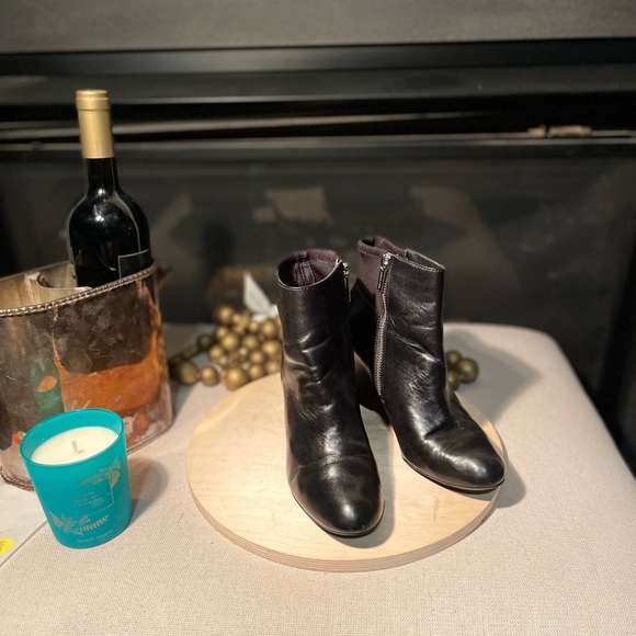 Michael Kors | Bromley Wedge Black Ankle Boot 6M - Picture 5 of 14